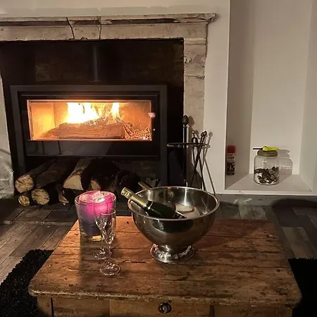 Cocooning Romantique Avec Jaccuzzi Prive بيت للعطل *